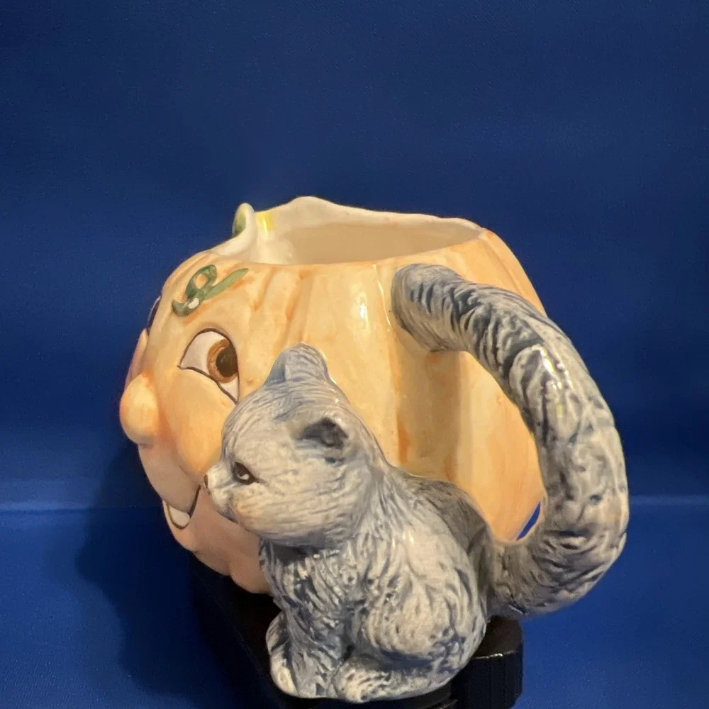 Pumpkin Creamer Pitcher With Cat Handle 3x3